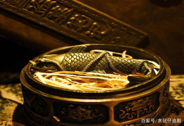 《秦岭神树》第三只蛇眉铜鱼终于面世，汪藏海用它绘出风水大局 2