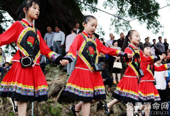 畲族文化非常独特，图腾是畲族最主要的信仰文化