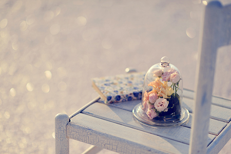 女人的脸以男人为中心