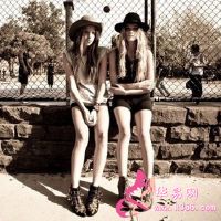 你在别人背后结婚了什么?