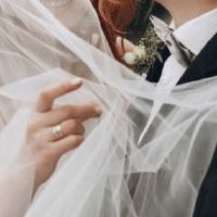 结婚手捧花和团扇冲突吗 团扇有阖家欢乐的寓意