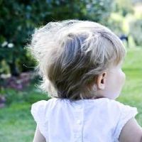 女孩姓李叫什么名字好听 李姓女宝宝简约好名字锦集