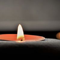 佛光的财富是什么?佛陀的光线显示是什么?