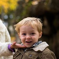 交付出生的人是斯诺伊女性化?