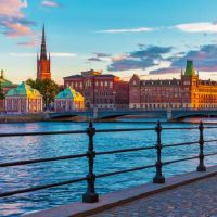 双阳台禁忌和大门相对 要多注意理财漏财