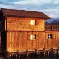 梦见家里的地面被淹