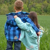 父亲属蛇母亲属鸡生虎宝好吗?