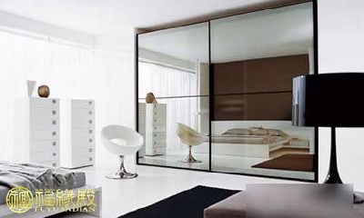 镜子风水学:是否会招来小三?揭秘招小三的镜子摆设