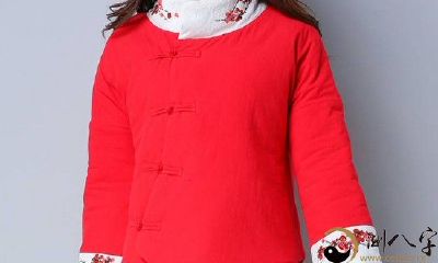 梦见自己将个人珍藏的棉衣无意中赠与他人,意味着什么?