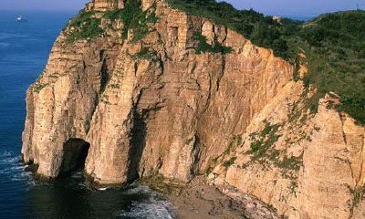 做梦悬崖峭壁及坠崖象征意义探析:预示着什么?