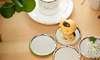 今晚梦见摔碎浴室镜子:一种可能引申自内心矛盾的象征意义