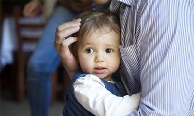 如何给2019年10月19日出生的双胞胎女孩取名并确定其五行属性?