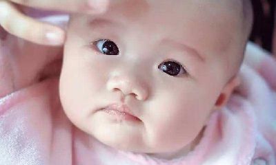 小孩的面相可能是未来幸运的预兆,如果您家中有多个这样的孩子,就意味着他们将会拥有充满好运的未来