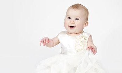 如何为6月4号早上6点出生的女宝宝选择一个具有意义、美丽且独特的名字?