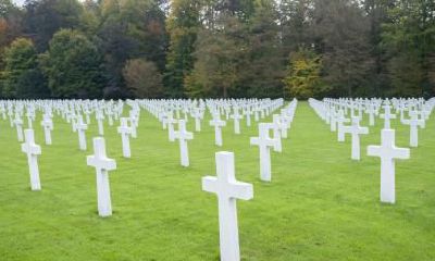 2023年农历闰二月初二,依照黄历的建议,是否适宜安排出殡的事宜?