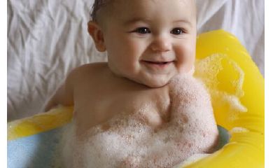 一份详尽的姓氏女孩命名指南-包括意义、流行趋势及文化背景