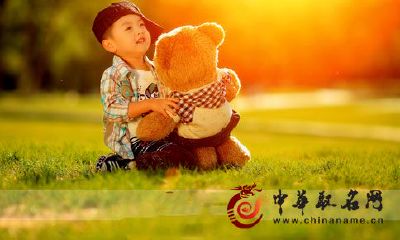 鸡年男宝宝起名指南:完整详细的2017年新生儿男孩命名大全