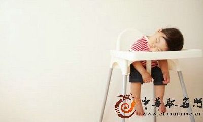 2017年鸡年男宝宝起名用字大全:选用阳刚大气、特别流行的字汇汇总!