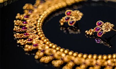 金箔金命和海中金命相克吗?金箔金命是金命最弱吗?