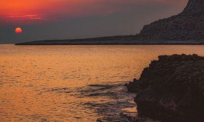 女阳刃格配男七杀格好吗?女人带羊刃是否克夫?