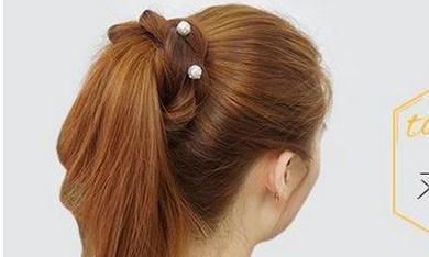 梦见女人梳头发