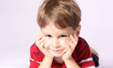 2023年八月十七出生杜姓男孩名字