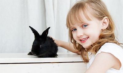 2022年农历二月十九日出生女孩命运好不好?