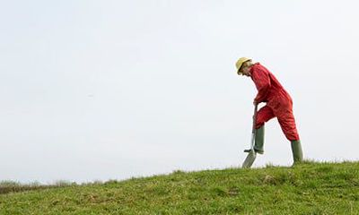 2022年农历二月廿九日黄历适合动土吗?