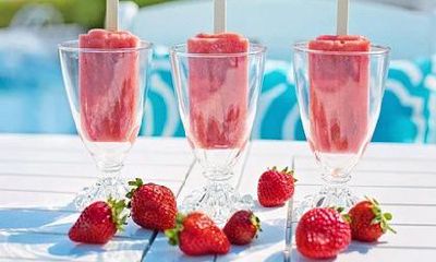 属鸡的人干什么最挣钱 服装和餐饮都可以