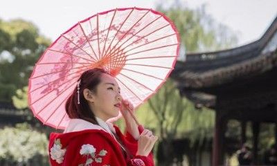 梦到古装女人撑伞舞蹈