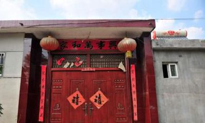 这种大门口最旺财招财,迟早会发达!