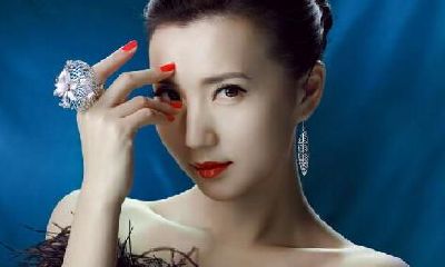 与生俱来白莲花!最会夺人目光的3大属相