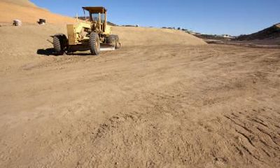 2019年霜降男宝宝八字起名,五行缺火名字推荐