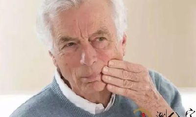 梦到自己牙掉光了