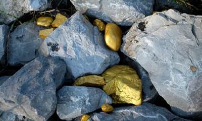 2019年七月半中元节出生男孩五行缺水起名字,满分好运取名