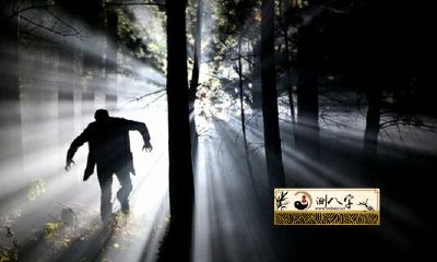 女孩梦见被追杀