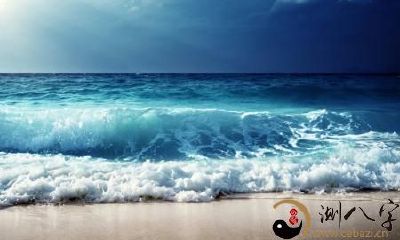 梦到潮汐一浪比一浪高