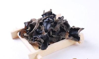 梦见有人送我黑木耳