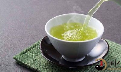 梦到茶汤撒满地