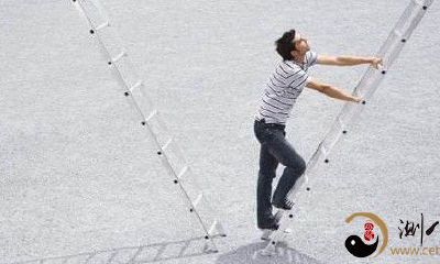 梦到自己爬楼梯