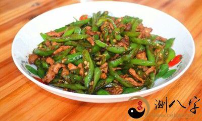 梦见大火炒辣椒