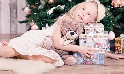 2020年农历三月初十五行缺金女孩起名