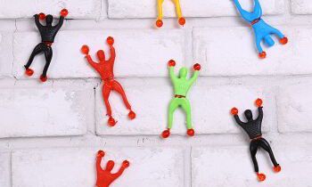 梦见爬墙然后又跳墙