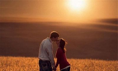 属鸡的恋爱追求与婚姻