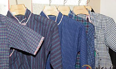 梦到床架下边许多 衣服裤子