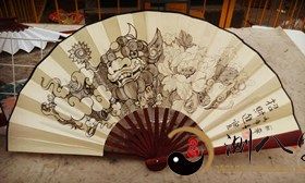 梦见别人帮我送折扇