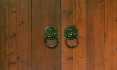 2021年农历三月十九日黄历宜理发吗?