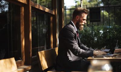 适合外出拼搏的生肖,越动财越大