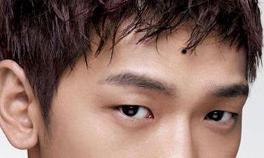 印堂有痣的男人面相图解_印堂有痣的寓意