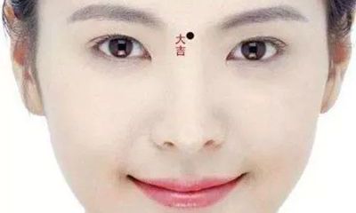 脸上哪些部位的痣属于桃花痣 这几处痣相可谓财色兼收